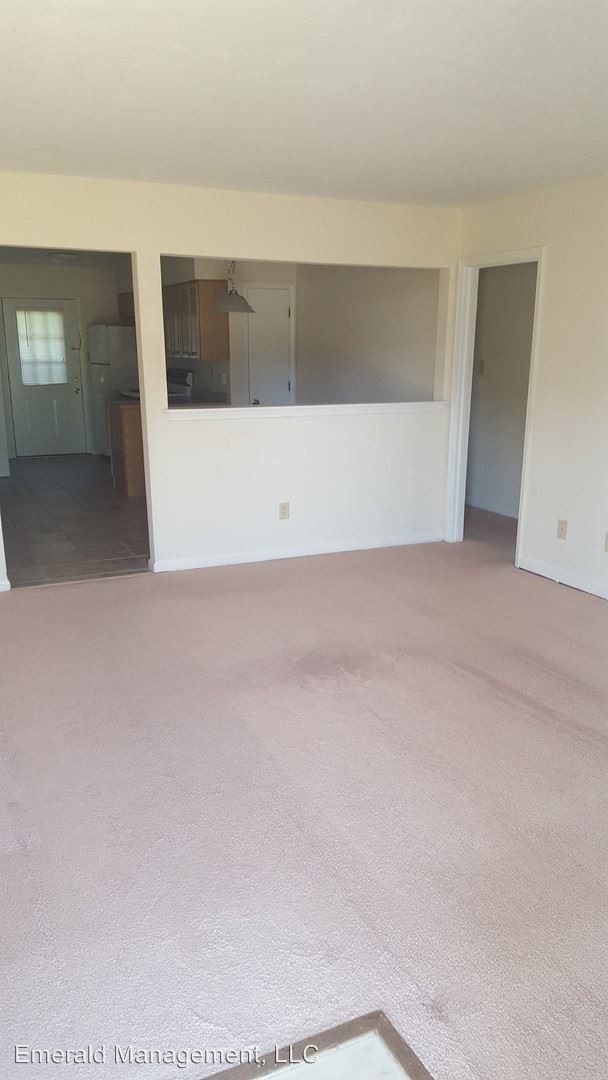 Foto del edificio - 750-752 Still Lake Dr