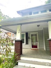 Building Photo - 109 Forest Hill Dr