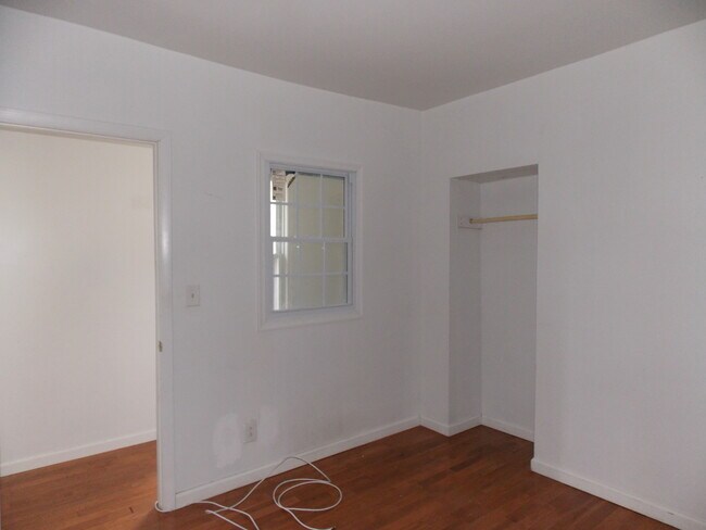Foto del edificio - 417 E 31st St