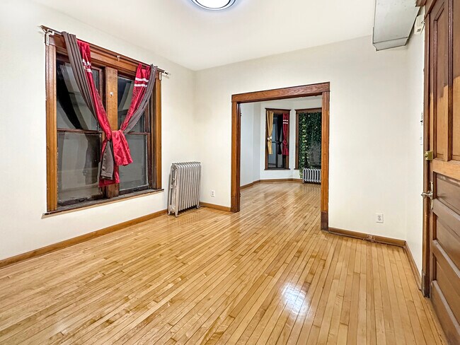 Foto del edificio - 2741 N Central Park Ave