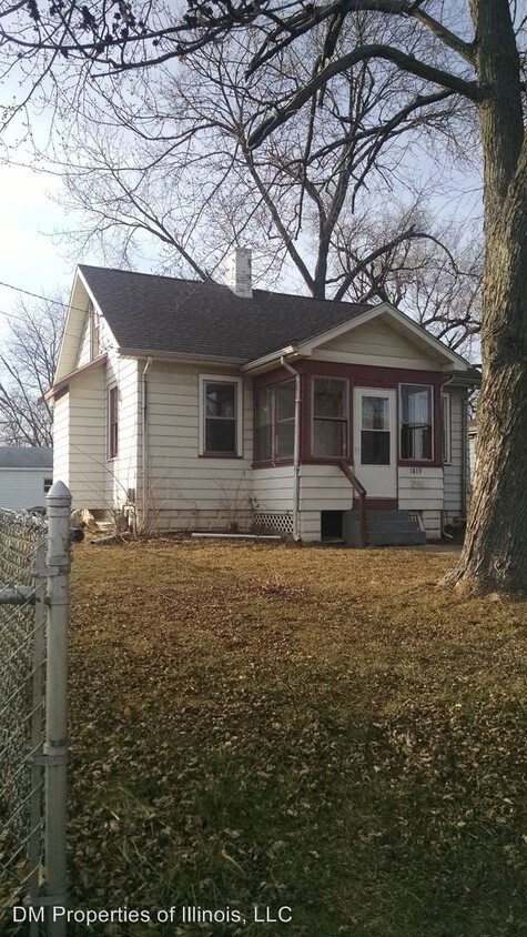 Primary Photo - 1819 N Underhill St