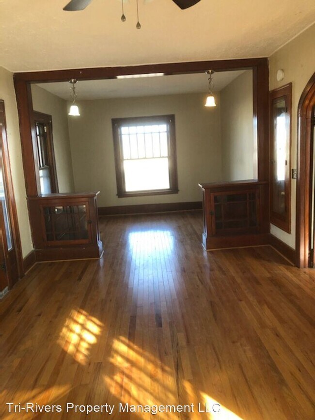 Foto del edificio - 3 br, 1.5 bath House - 420 E. 4th St.