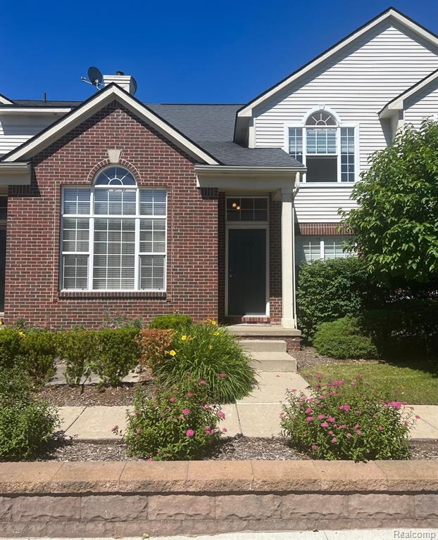 8202 Alexa Dr, Commerce Township, MI 48390 Condo for Rent in Commerce