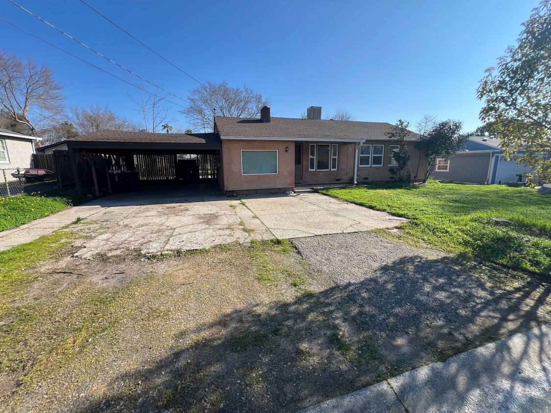 Primary Photo - Oroville-3 bedroom 1 bath, 60's charmer, s...