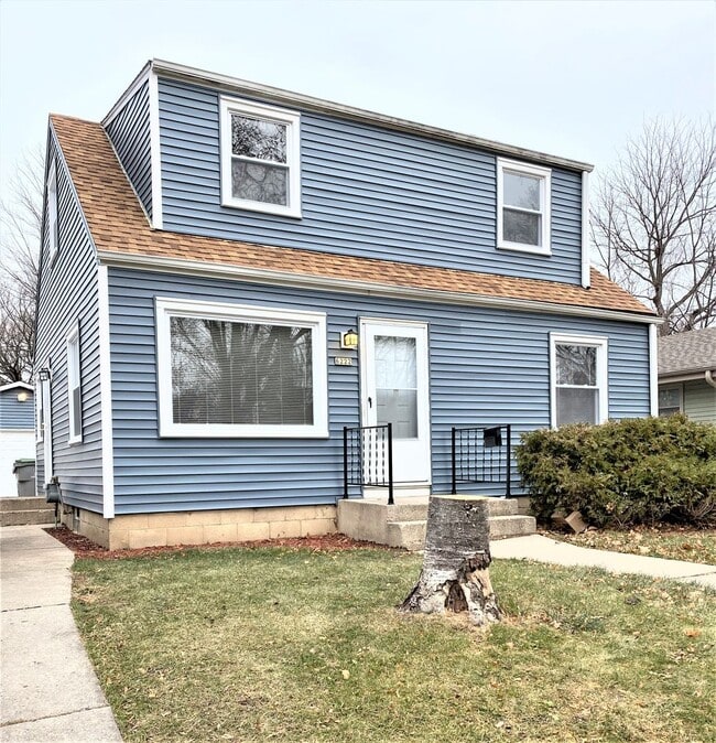 Building Photo - 6222 W Fairmount Ave