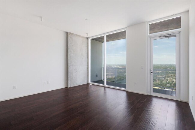 Foto del edificio - 301 West Ave