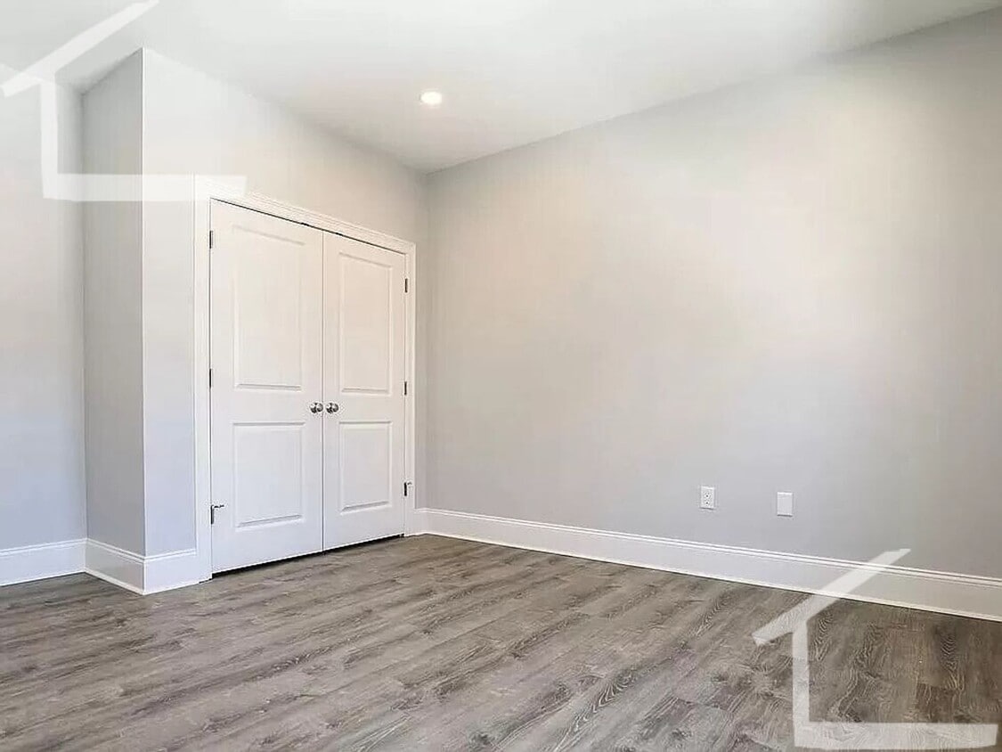 Photo - 128 Kenrick St.,