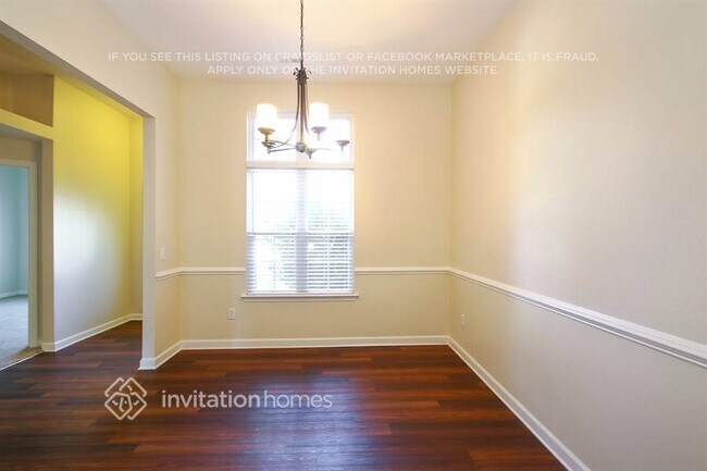 Foto del edificio - 17225 Commons Crossing Dr