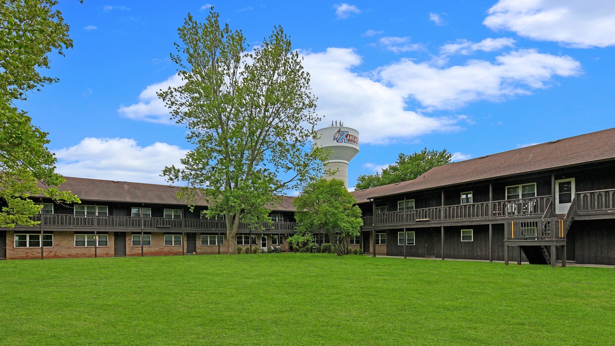 Primary Photo - Sherwood Forest Apartment Homes