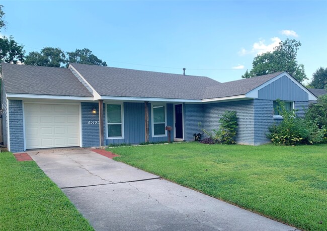 Building Photo - 4322 Kingfisher Dr
