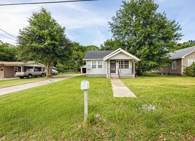 Foto del edificio - Cute 2 Bed 1 Bath in Pascagoula