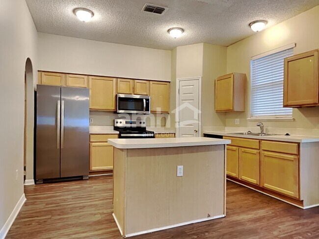 Foto del edificio - 8881 Shindler Crossing Dr