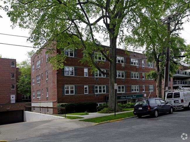 Foto del edificio - 16 Canterbury Rd