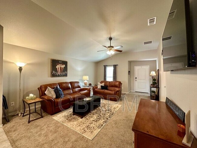 Foto del edificio - 3704 Prentiss Ave