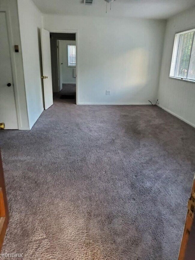 Foto del edificio - 3 br, 1 bath House - 260 Savanna Street
