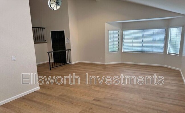 Foto del edificio - 10986 Elderwood Rd