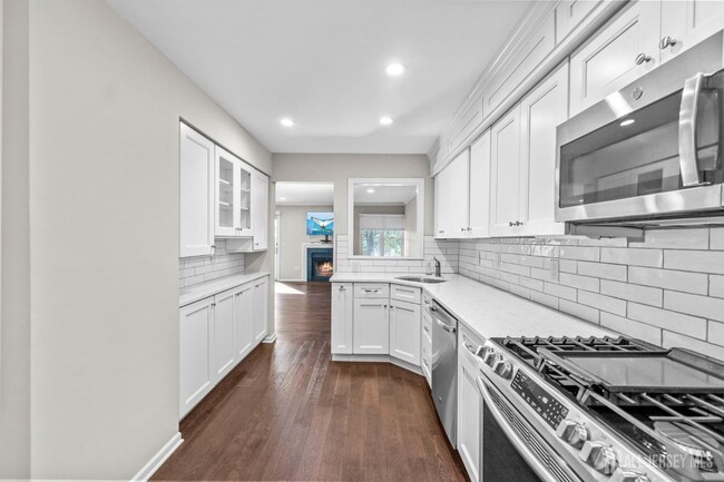Building Photo - 7 N Stone Edge Rd