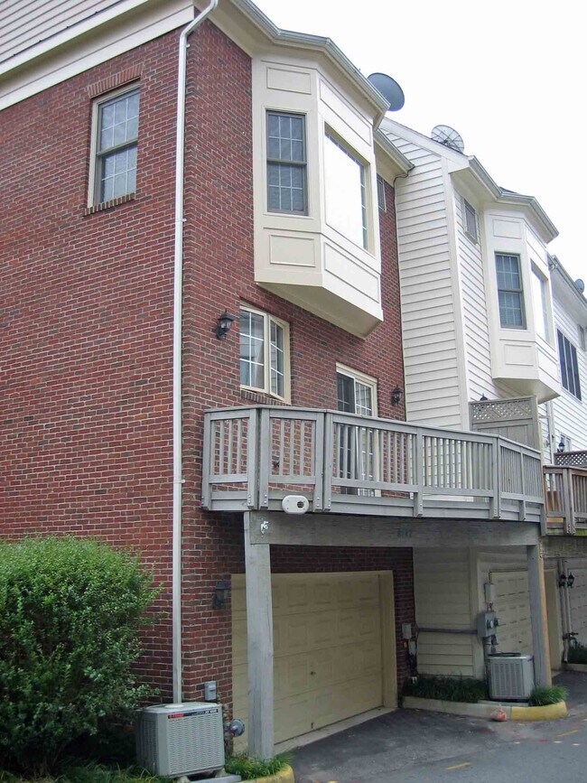 Foto del edificio - 8882 Ashgrove House Ln