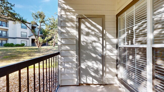 Interior Photo - Red Stone Ranch