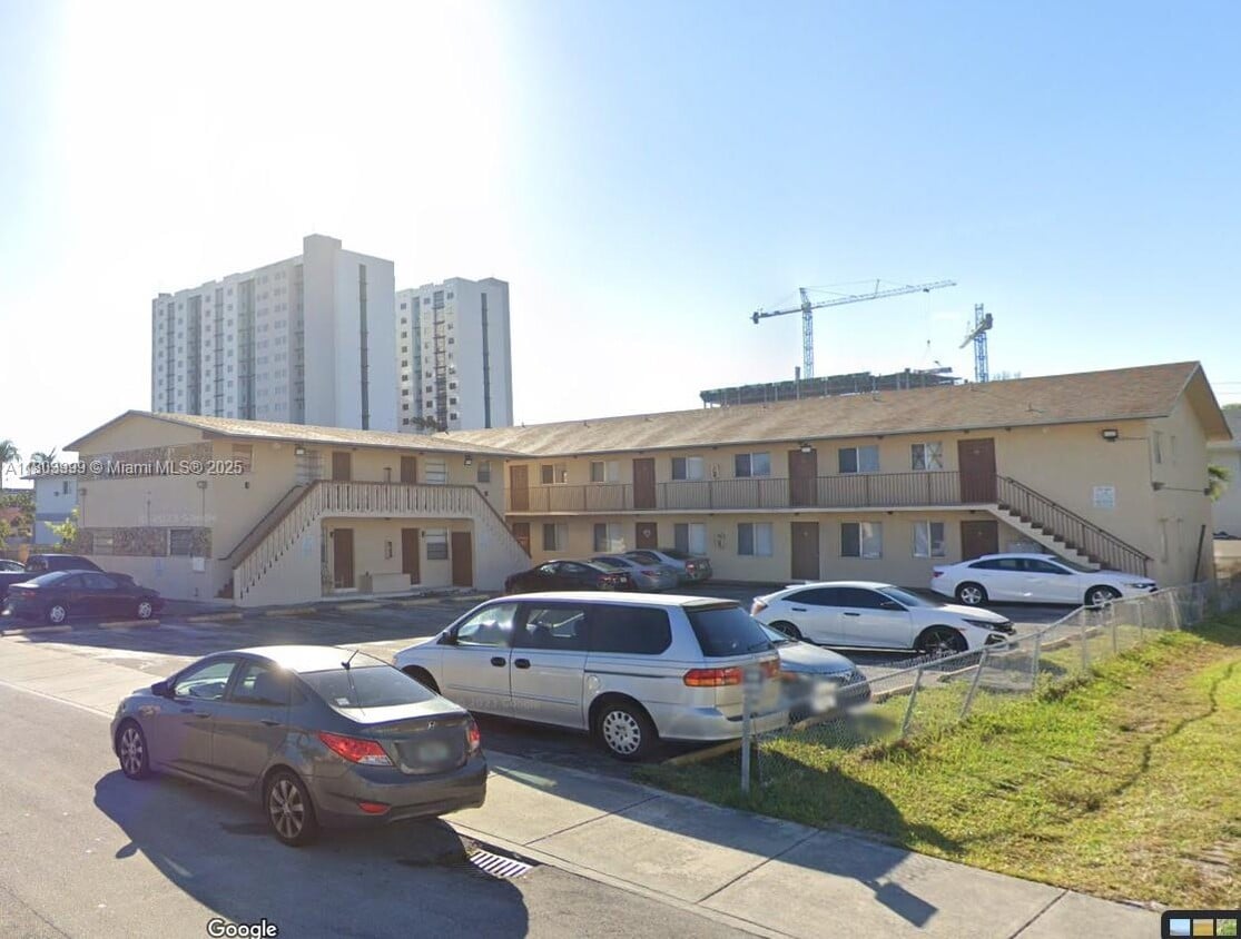 Primary Photo - 10790 SW 3rd St