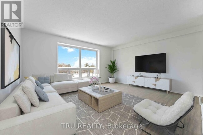 Building Photo - 898 Elmsmere Rd