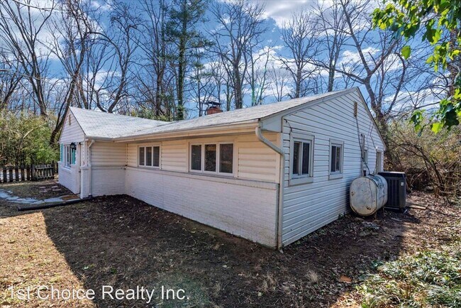 Building Photo - 2 br, 1 bath House - 1 Park Lane