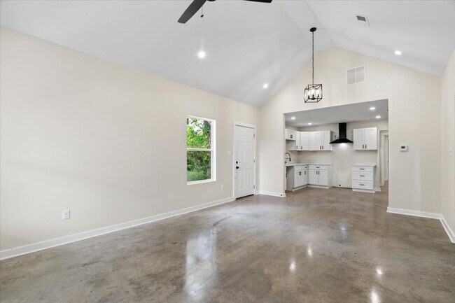 Foto del edificio - 750 Barrett Pl