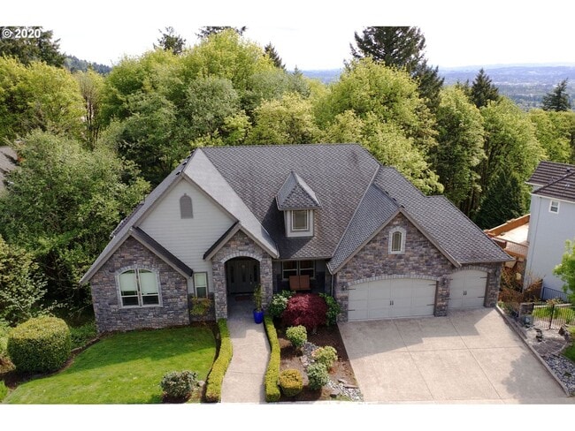 Building Photo - GORGEOUS FOREST HEIGHTS EXECUTIVE STYLE HO...