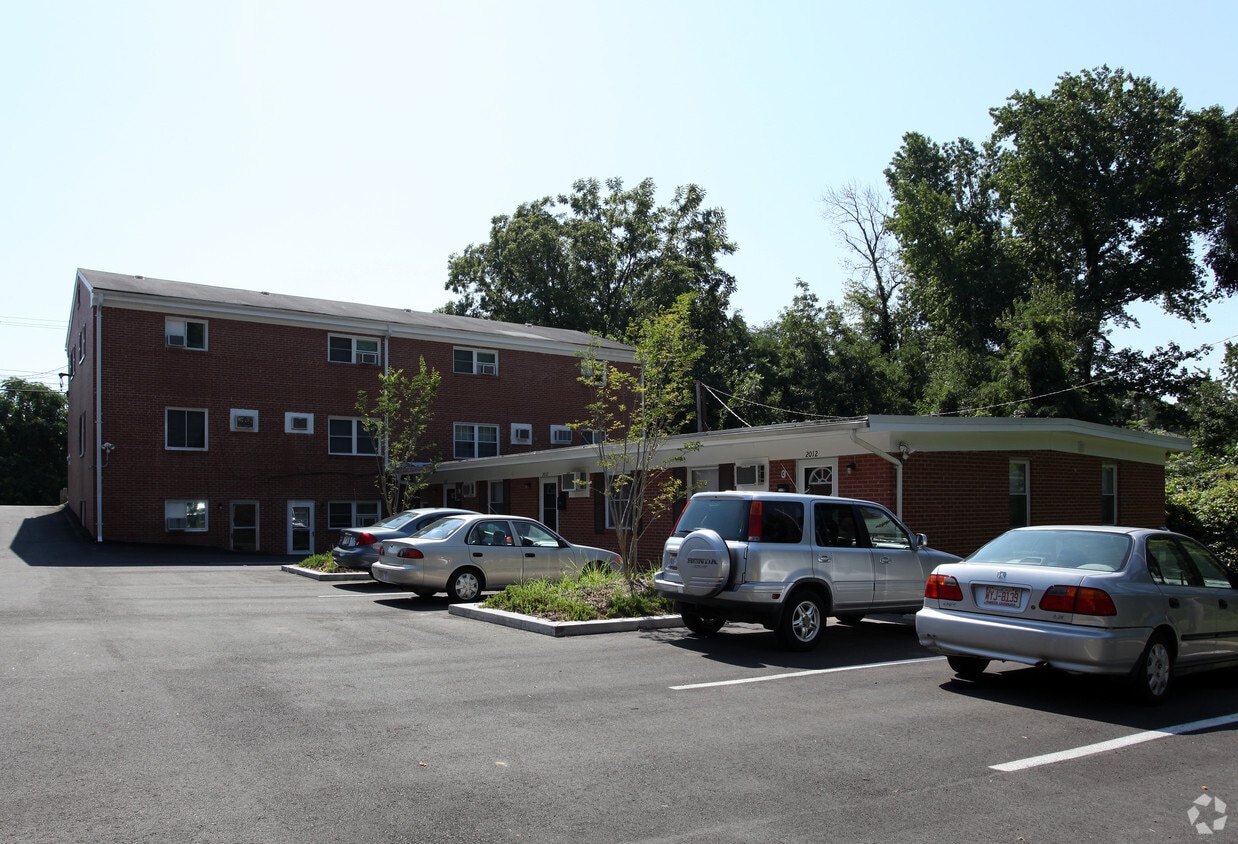 Building Photo - 2012-2018 Jersey Ave