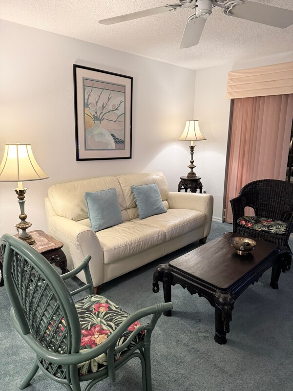 Foto del edificio - 9300 Clubside Cir