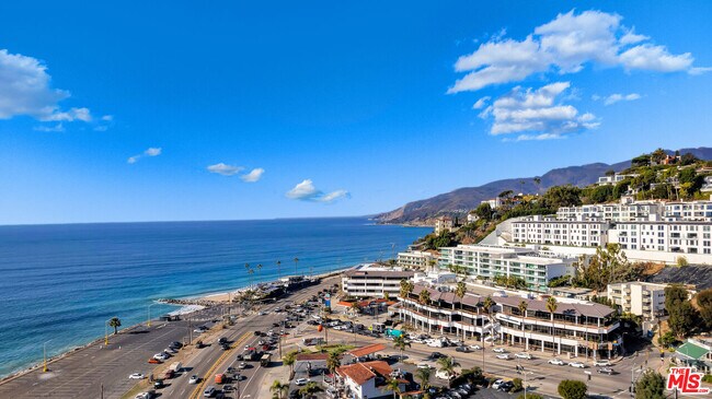 Foto del edificio - 17350 Sunset Blvd