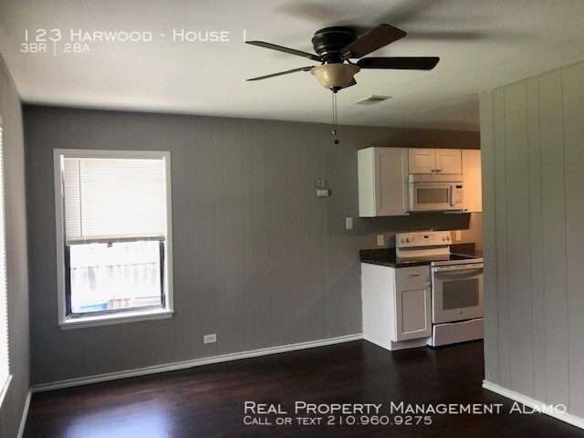 Building Photo - 123 Harwood Dr