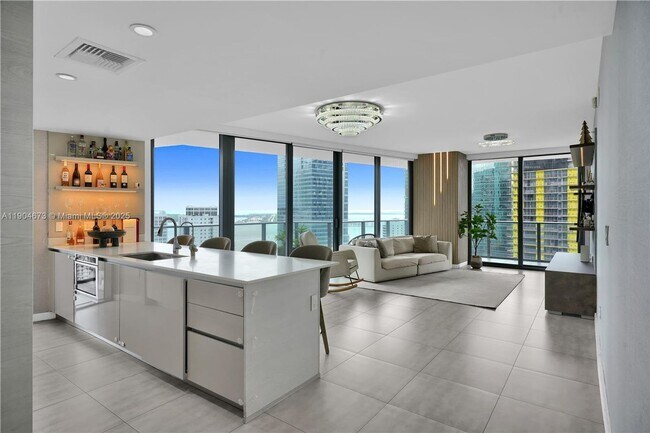 Foto del edificio - 1300 S Miami Ave