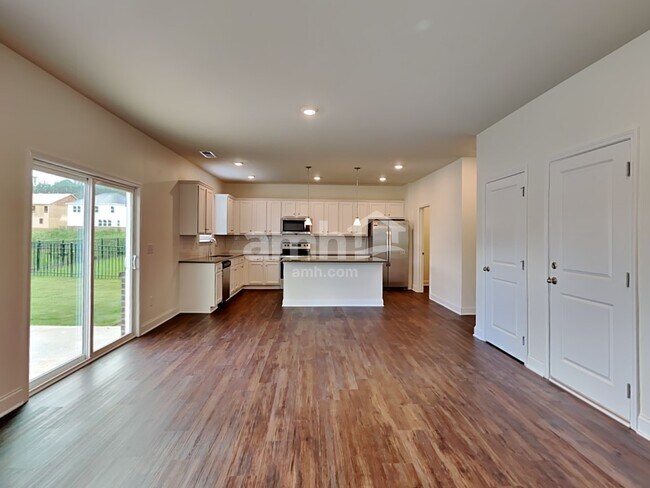 Foto del edificio - 868 Carnaby Ln