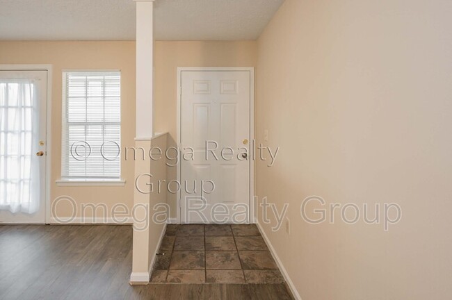 Building Photo - 156 Patton St W