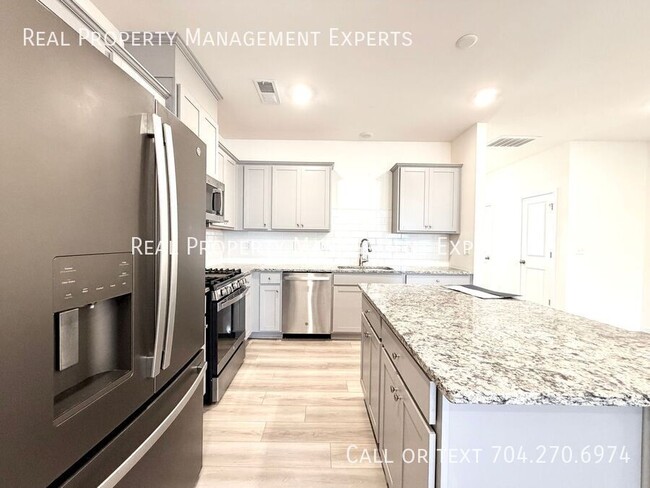 Photo - 6017 Rizer Dr Townhome