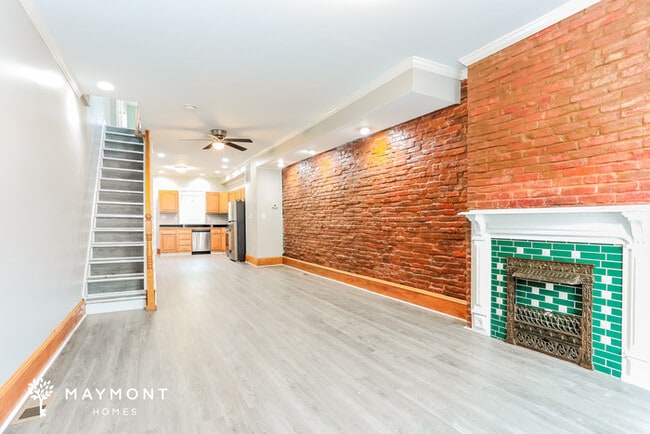 Building Photo - 3429 E Lombard St