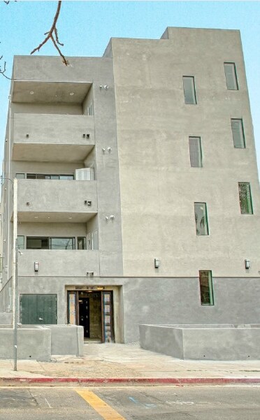 Building Photo - 11281 Huston St