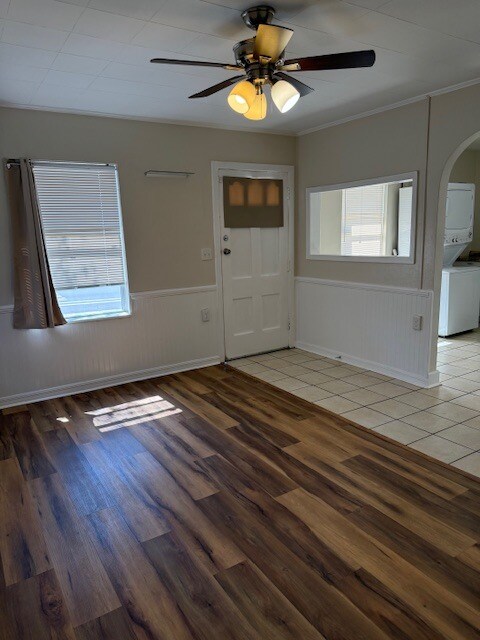 Foto del edificio - 322 Skinner Blvd