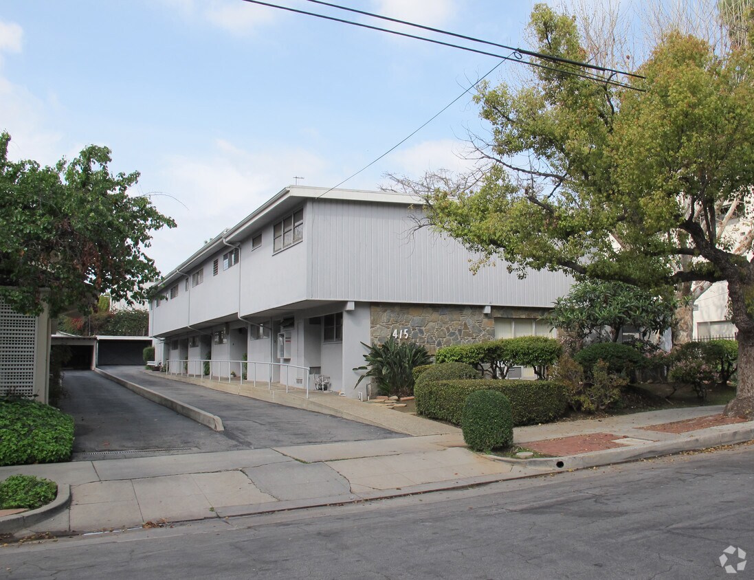 Primary Photo - 415 S Oakland Ave
