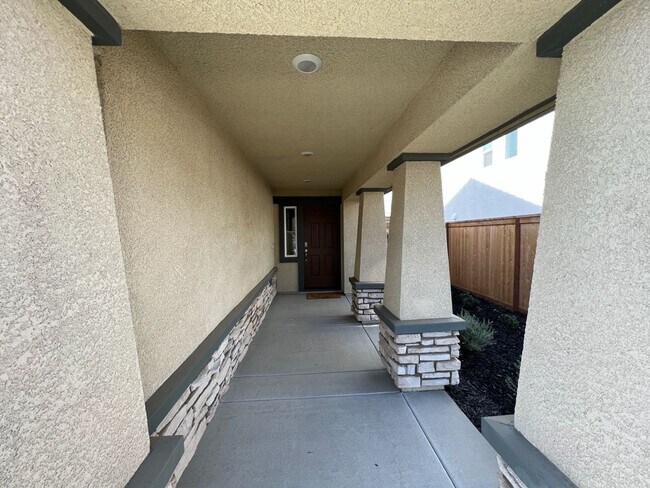 Foto del edificio - Newer construction built in 2022 located i...