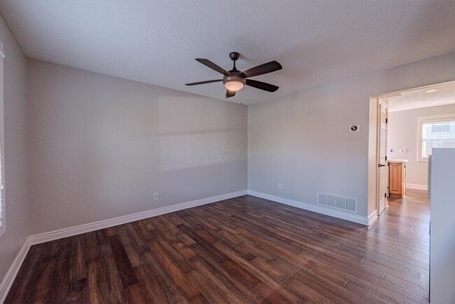 Building Photo - 7630 Alta View Blvd