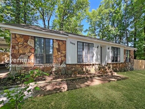 Building Photo - 3409 Kettlebrook Cove