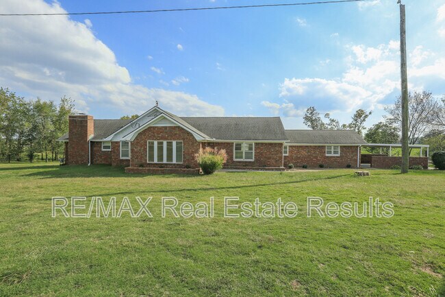 Foto del edificio - 1741 E 1st Ave