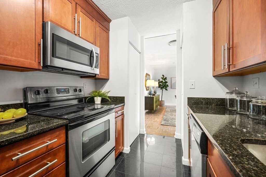 Foto principal - 565 Commonwealth Ave