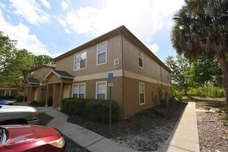 Building Photo - 36009 Deer Creek Dr