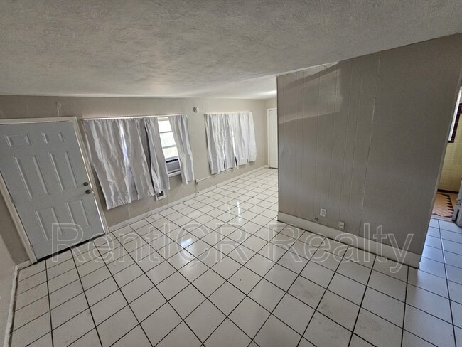 Foto del edificio - 1737 Overbrook Ave