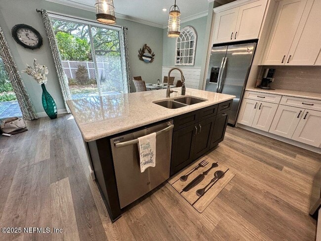 Building Photo - 80 Oceanview Dr