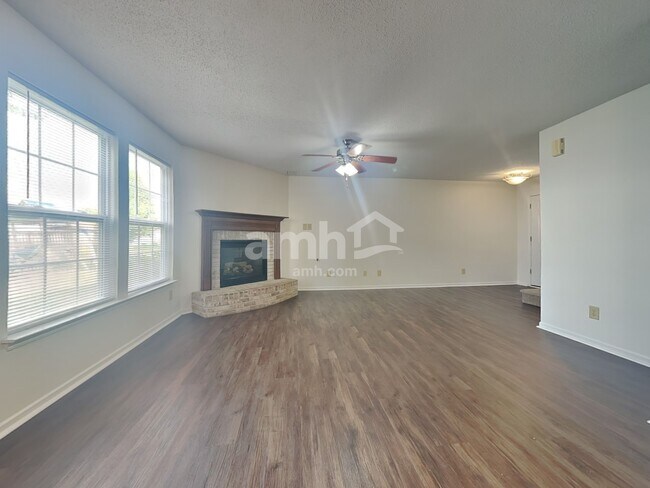Building Photo - 9414 W Stargazer Drive