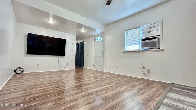 Building Photo - 202 Cactus Dr